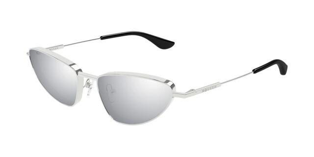 NEW Authentic Alexander McQueen Silver Cat Eye Sunglasses 07.9101 Authentic Alexander McQueen Silver hardware cat eye  main image 4