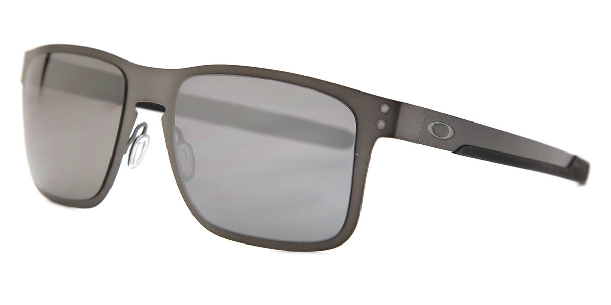 Oakley holbrook metal store polarised